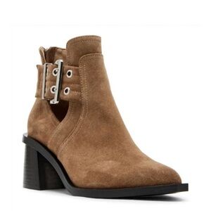 Steve Madden Tan Suede Ankle Booties